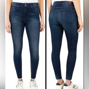 Whetherly Cooper High Waist Raw Hem Jean 29